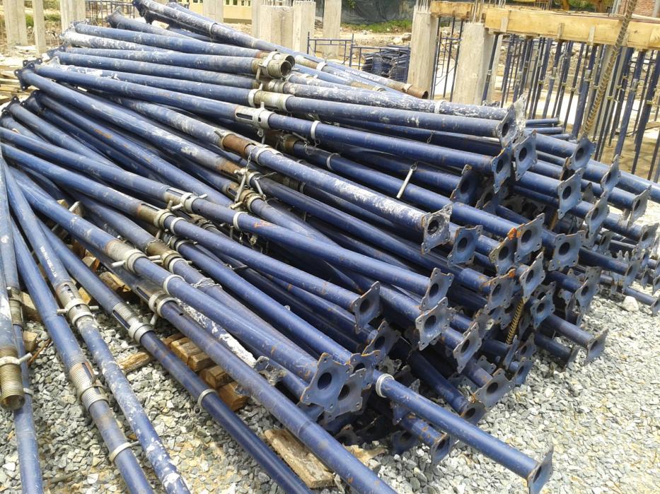 Cây chống tăng giàn giáo tại Lý Sơn