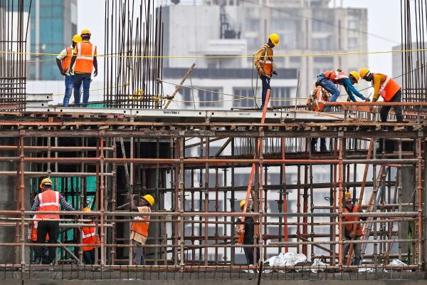 Lợi ích thuê giàn giáo và cách tránh